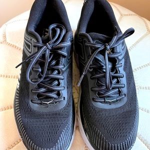 Hoka Bondi size 8